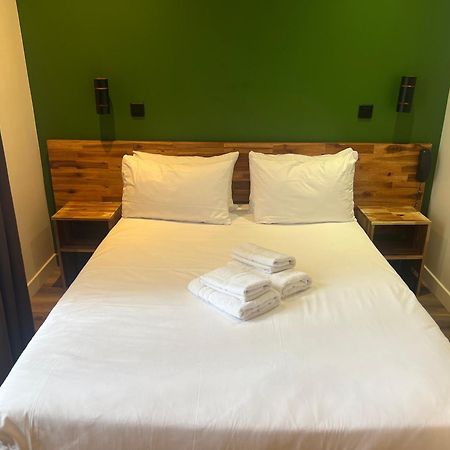 Hotel De La Perdrix Rouge Paryż Zewnętrze zdjęcie