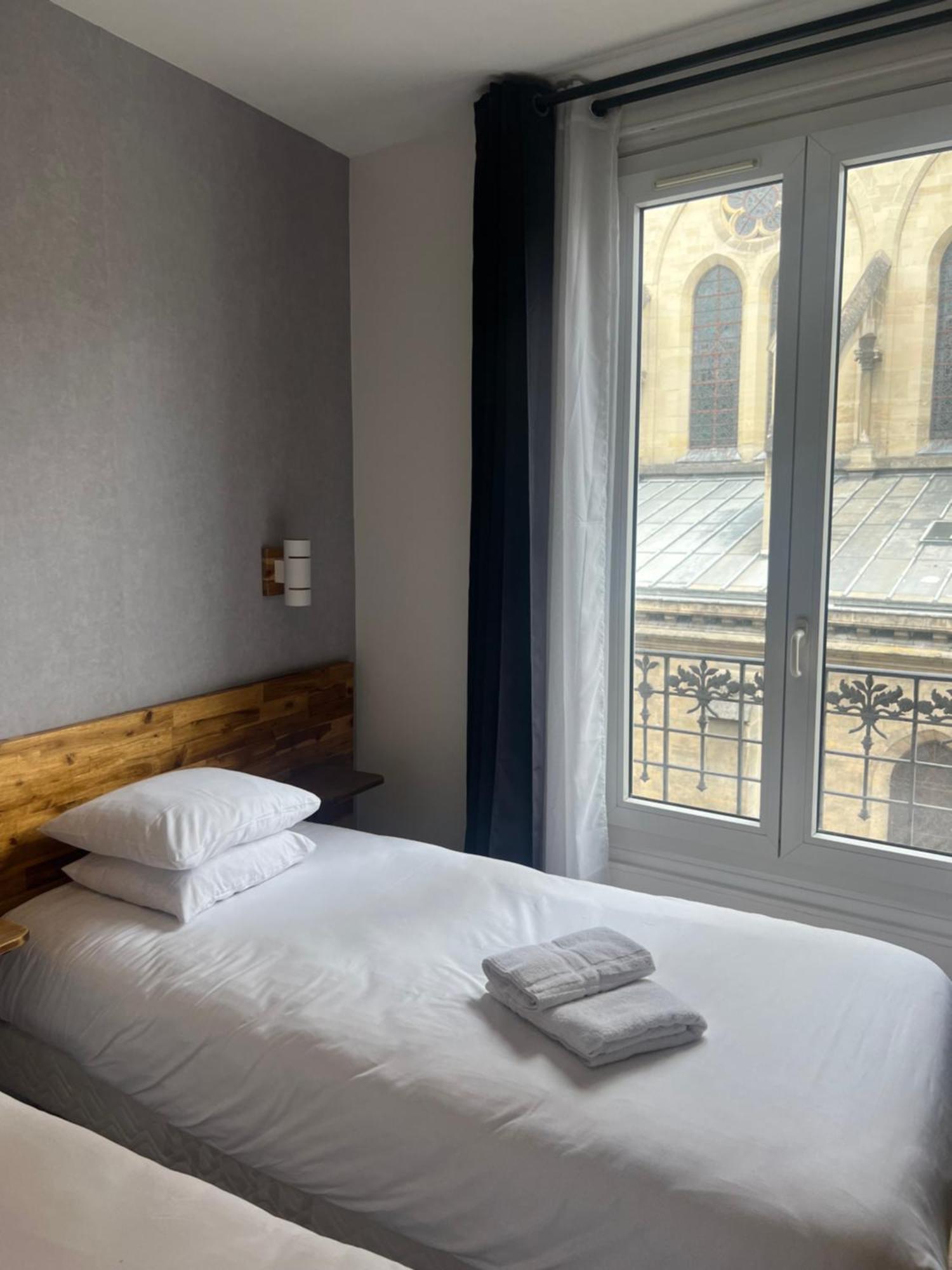 Hotel De La Perdrix Rouge Paryż Zewnętrze zdjęcie