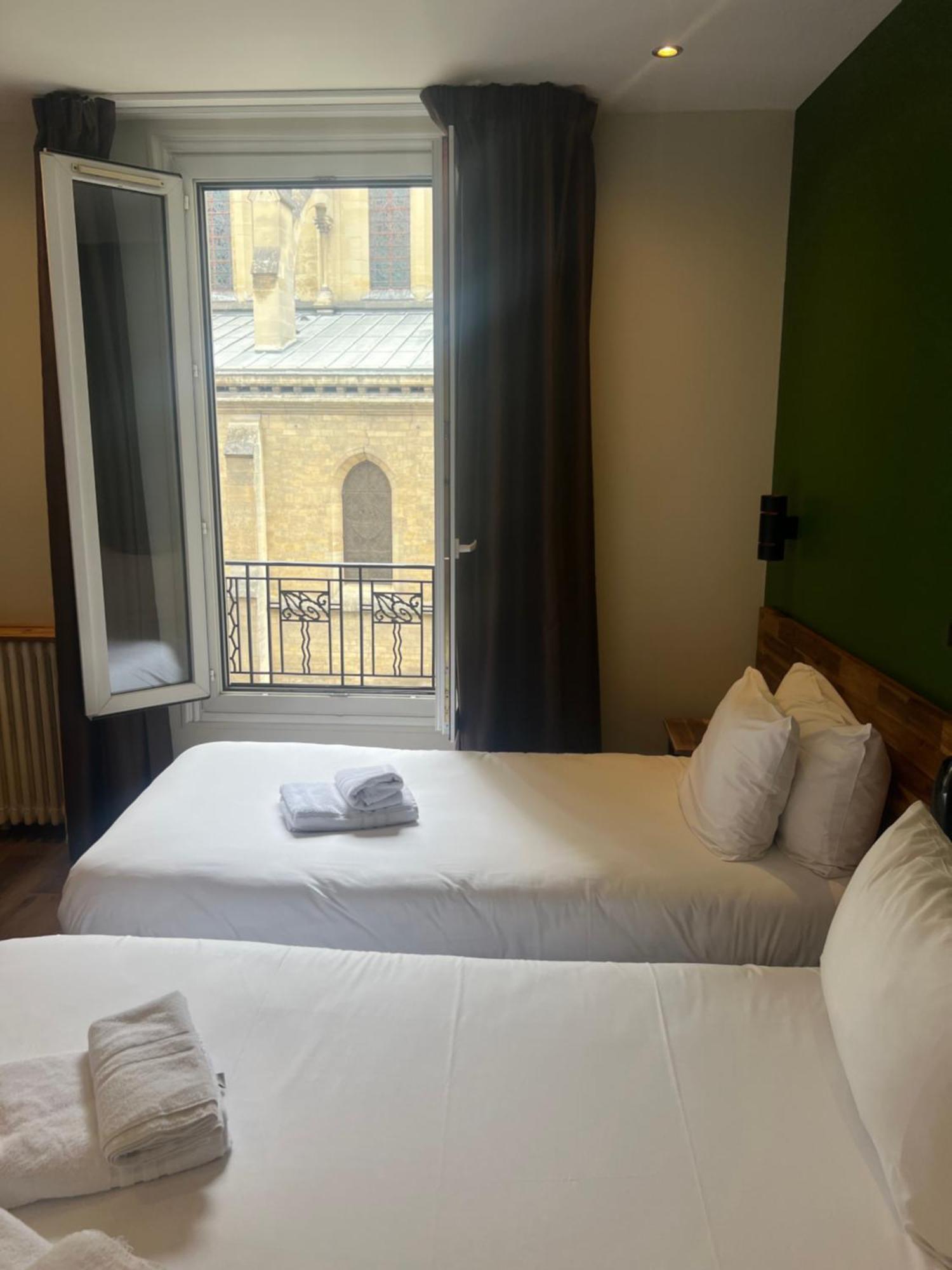 Hotel De La Perdrix Rouge Paryż Zewnętrze zdjęcie